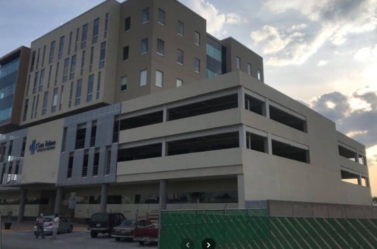 Fachada de San Telmo Medical Center en Aguascalientes
